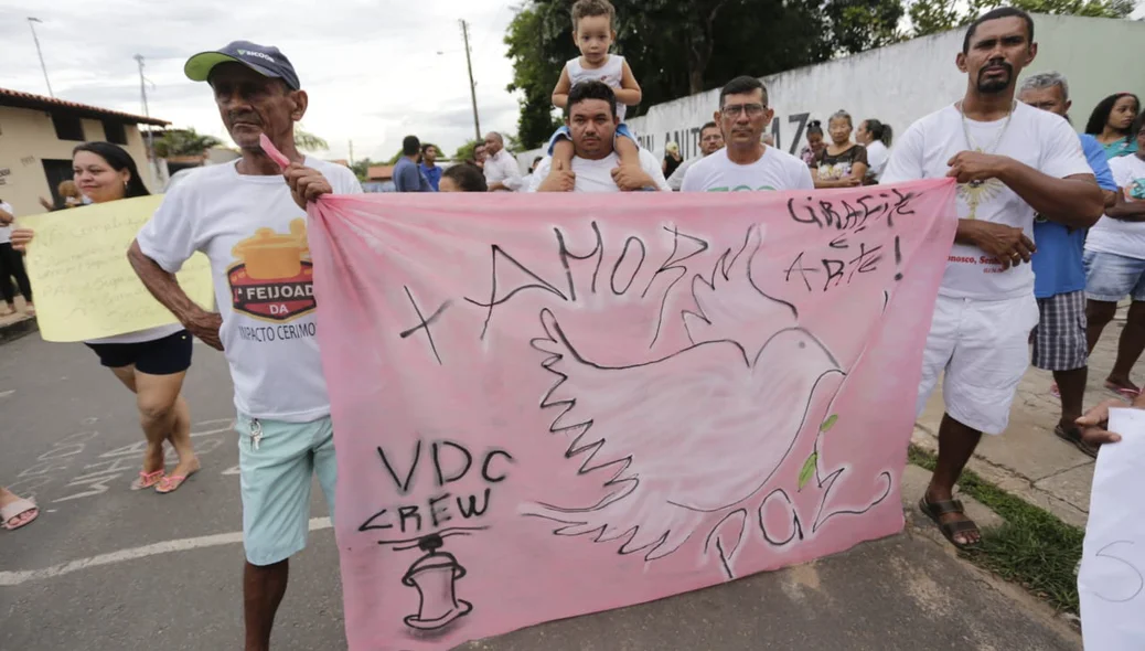 Moradores pedem paz