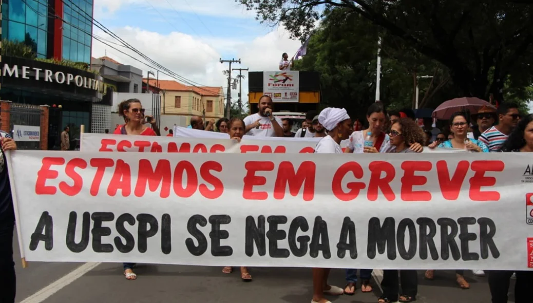 Protesto na Avenida Frei Serafim