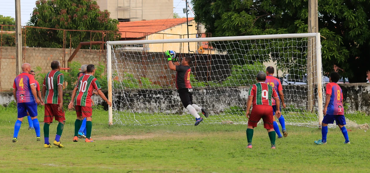 Primeiro tempo saio 0x0 