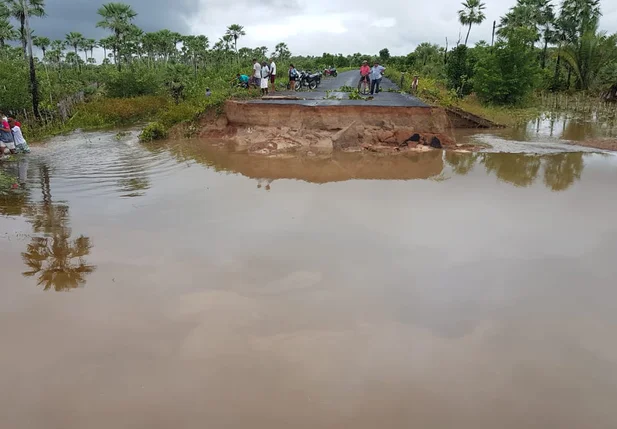 A rodovia PI 366 foi interditada