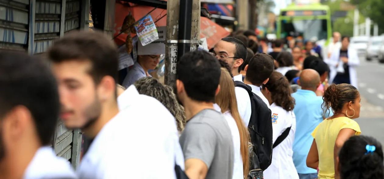 Estudantes da FACIME realizam protesto na Frei Serafim