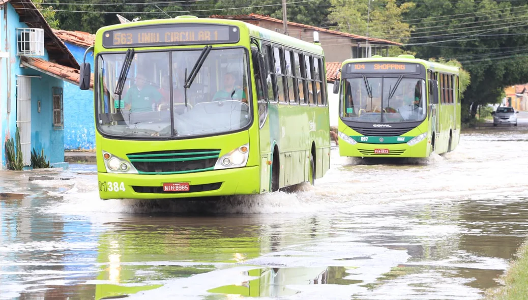 Ônibus com dificuldade de locomoção