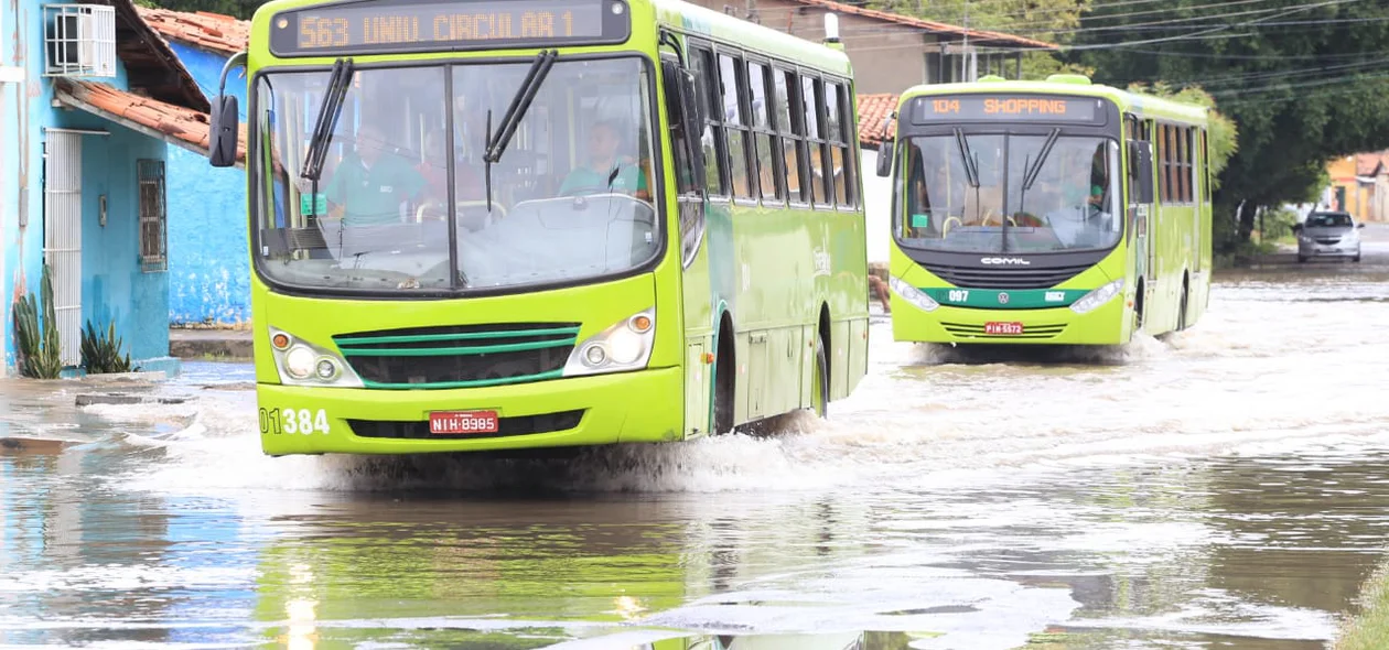 Ônibus com dificuldade de locomoção