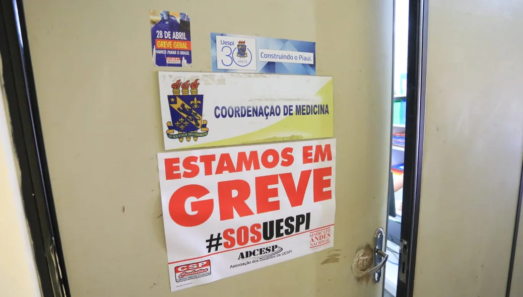 Atividades estão paralisadas