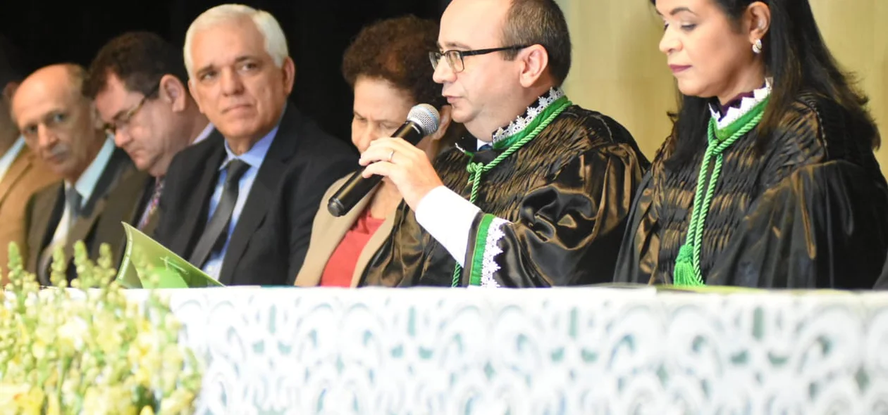 Erisvaldo Marques na solenidade de posse