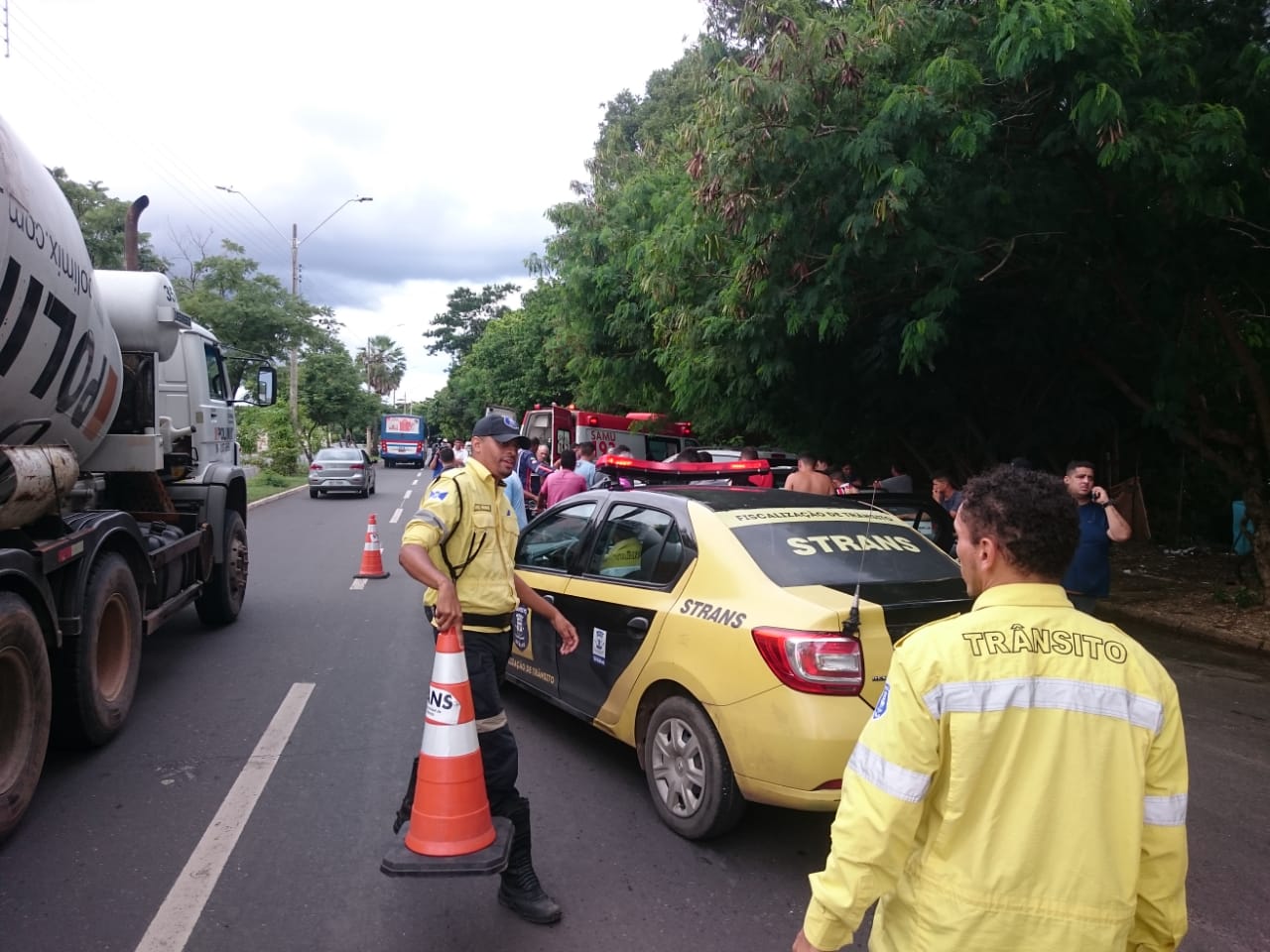 Strans esteve no local dando suporte após acidente