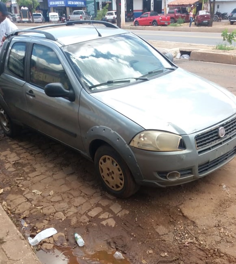 Carro com documentação falsa