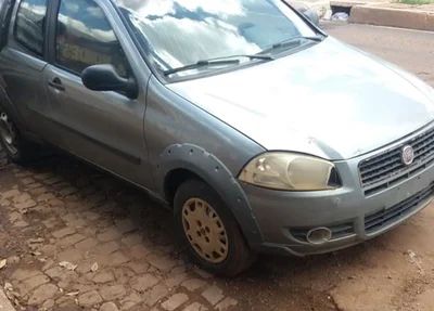 Carro com documentação falsa