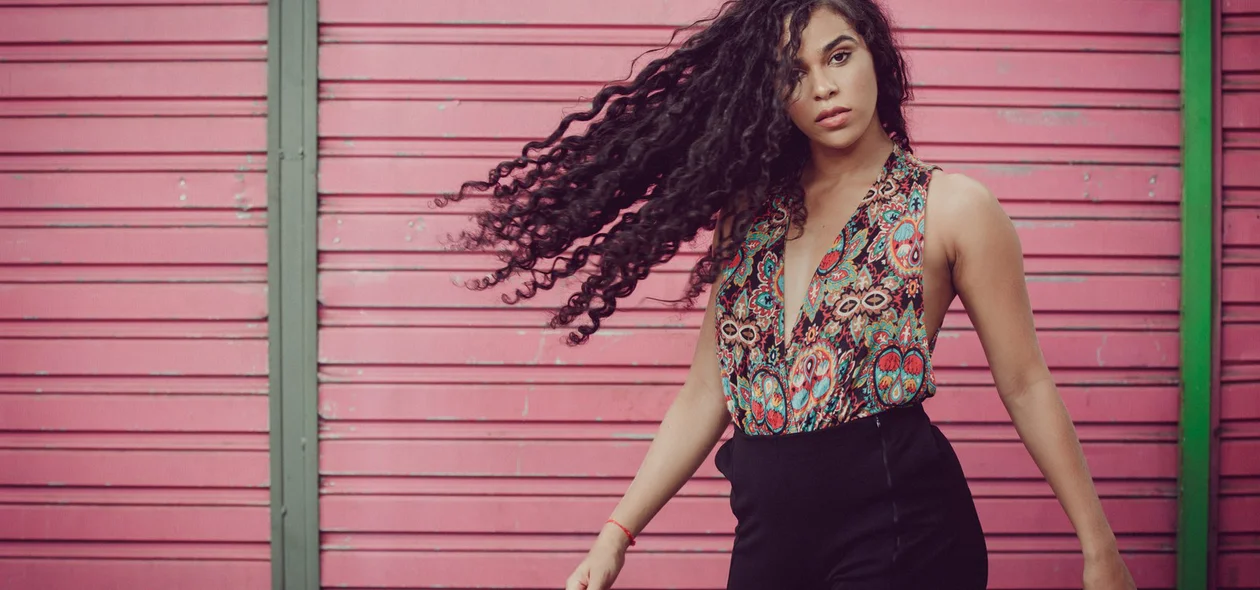 “Minha infância foi a melhor coisa da minha vida", diz Elana em entrevista