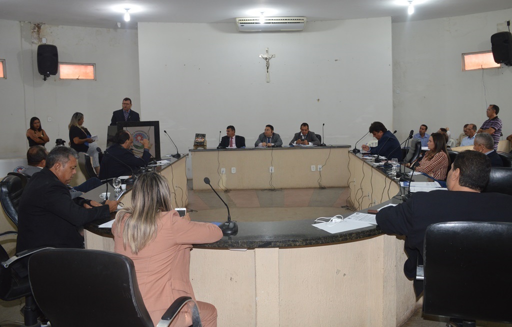 Oposição endurece discurso contra o prefeito de Picos