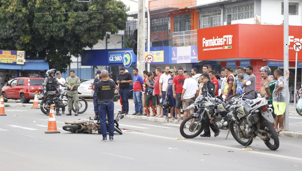 Perícia criminal no local do acidente