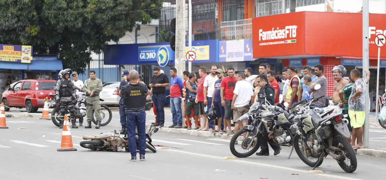 Perícia criminal no local do acidente