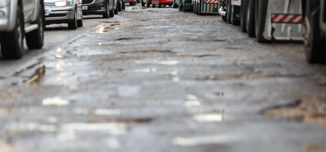 Fila de carros na BR 316