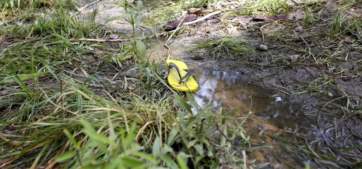Calçado encontrado pelos investigadores
