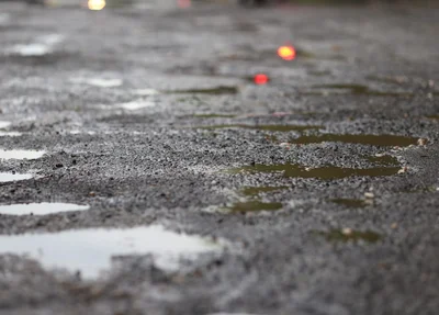 Chuvas aumentaram problemas na Avenida Celso Pinheiro