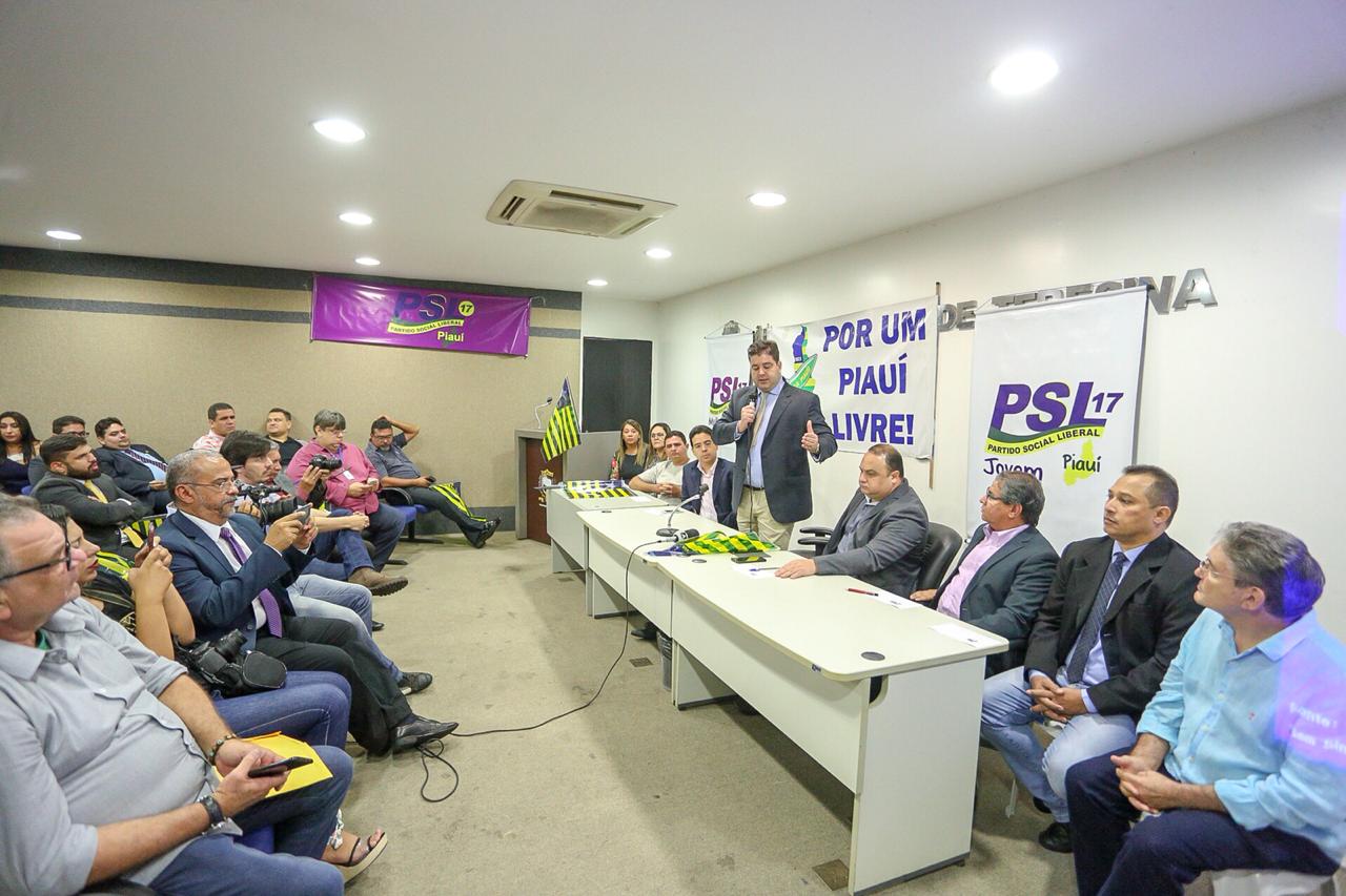 Coletiva realizada pelo PSL