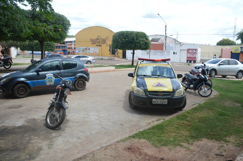 Flagra foi registrado no início da tarde desta segunda-feira