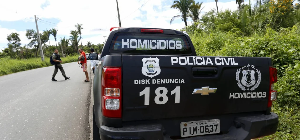 Viatura do Departamento de Homicídios (DHPP)
