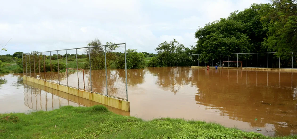 Nível da água do Encontro dos Rios subiu devido as chuvas