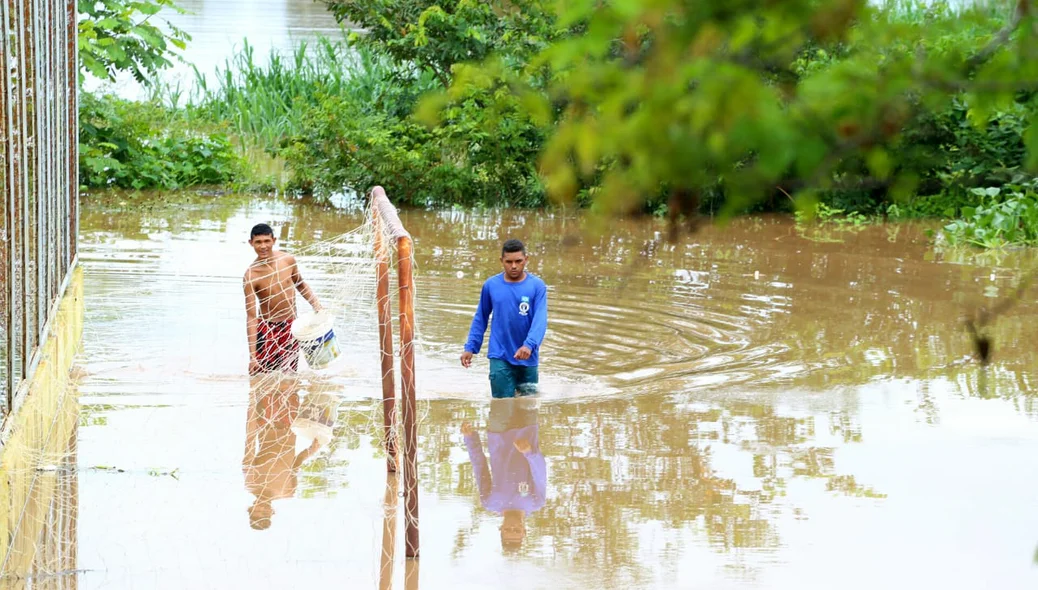 Pescadores no Encontro dos Rios