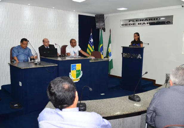 Audiência pública em Altos