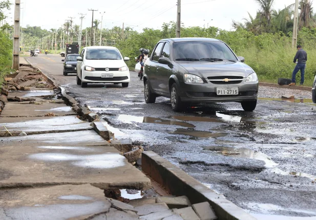 Avenida Josué de Moura Santos