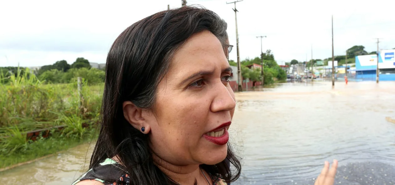Francinete Medeiros, diretora do CETI Professora Júlia Nunes Alves