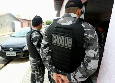 Policiais do Rone participaram da ação
