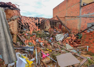 Casa após enxurrada no Parque Rodoviário