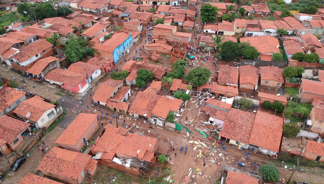 Imagem aérea mostra situação do Parque Rodoviário após enxurrada