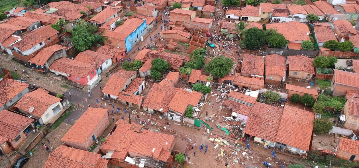 Imagem aérea mostra situação do Parque Rodoviário após enxurrada