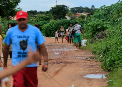 Moradores da Vila Projeto Mandacaru em Teresina Piauí