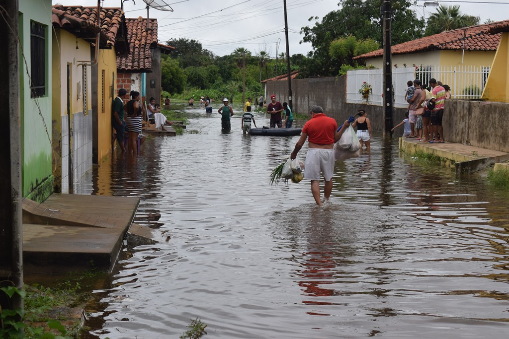 Ruas alagadas