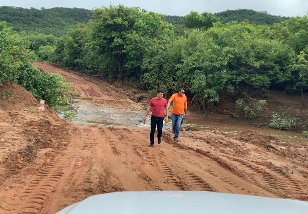 Prefeitura de Cocal realiza obras após chuvas