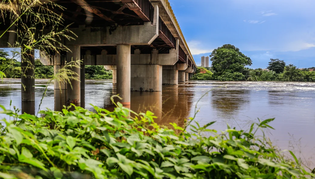 Ponte Anselmo Dias fica localizada na zona sudeste  