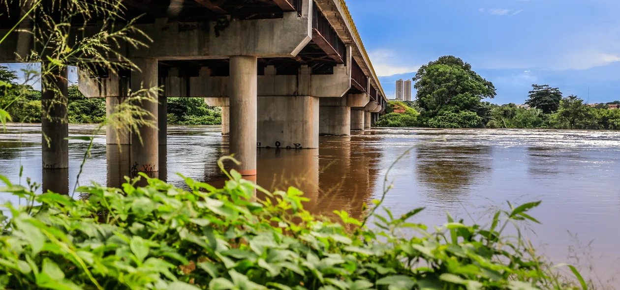 Ponte Anselmo Dias fica localizada na zona sudeste  