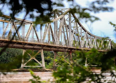 Ponte Metálica 