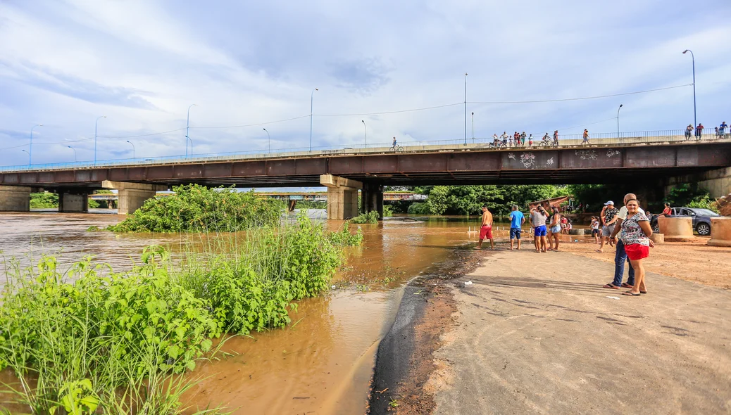 Rio Poti está chegando na avenida