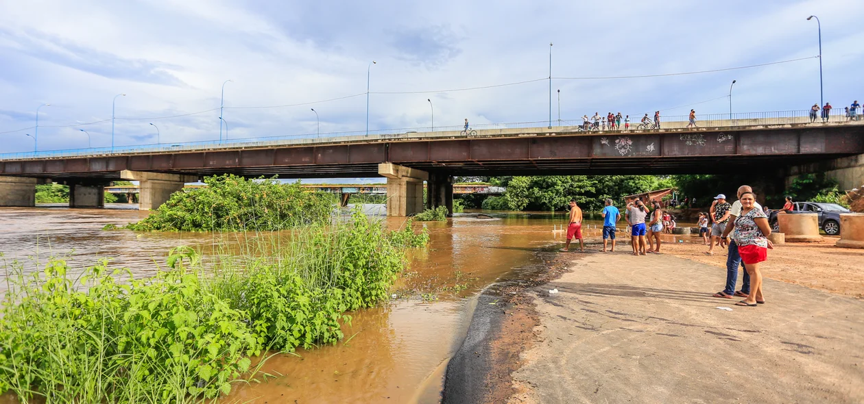 Rio Poti está chegando na avenida
