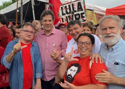 Wellington Dias participa de ato pela soltura de Lula