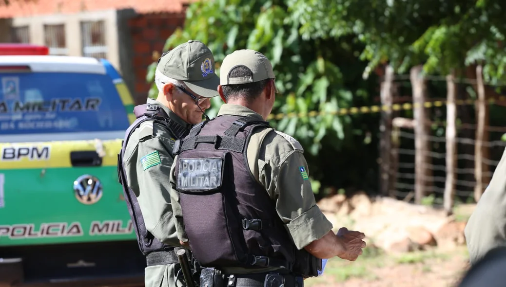 Policiais militares no local da ocorrência
