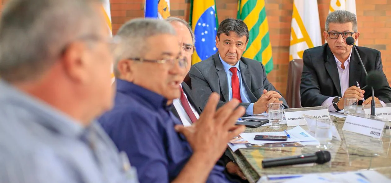 Reunião na FIEPI