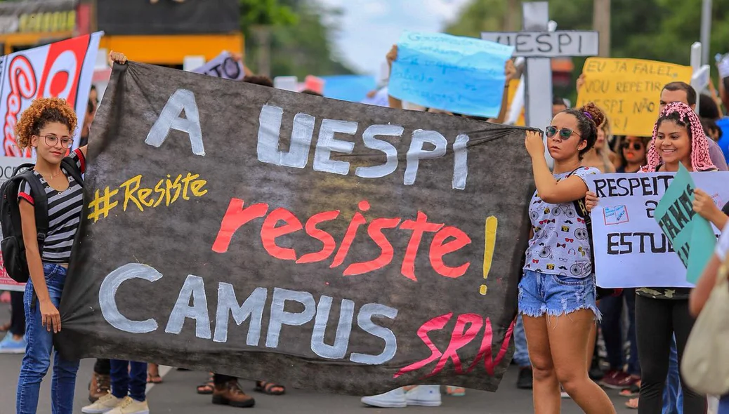 Alunos da Uespi de São Raimundo Nonato.