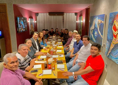 Encontro de lideranças em Monsenhor Gil