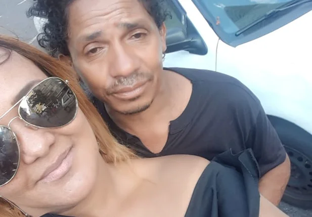 Luciane Aparecida ao lado de João Vieira