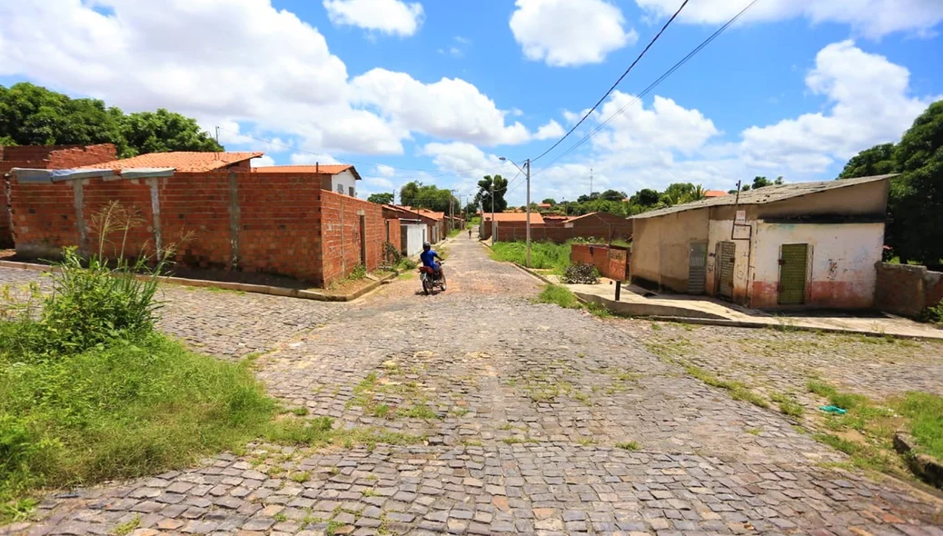 Moradores do bairro Colorado reclamam de falta de água 