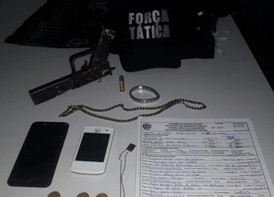 Materiais apreendidos por policiais do 5º BPM