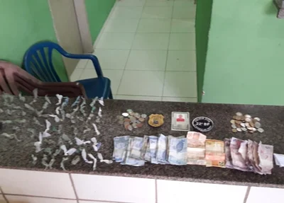 Material apreendido com o acusado