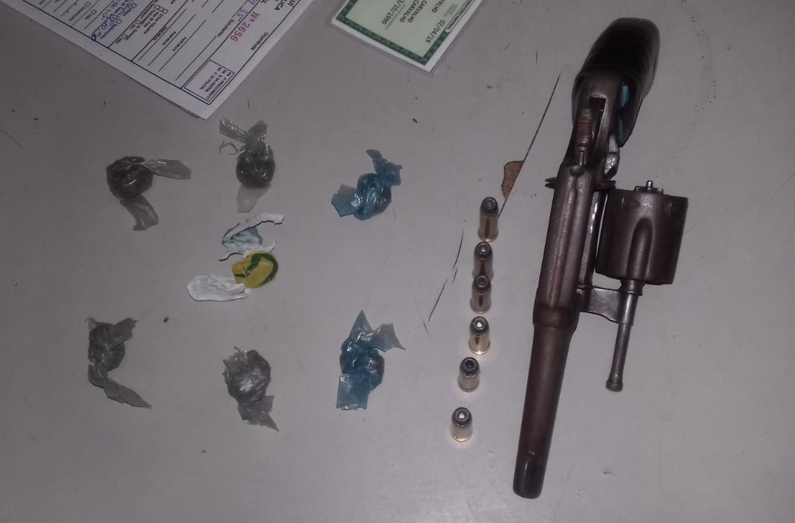 Objetos apreendidos pela Polícia Militar