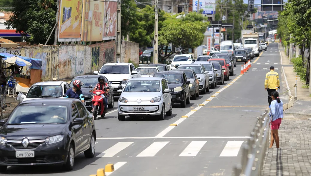 Engarrafamento na Avenida Presidente Kennedy